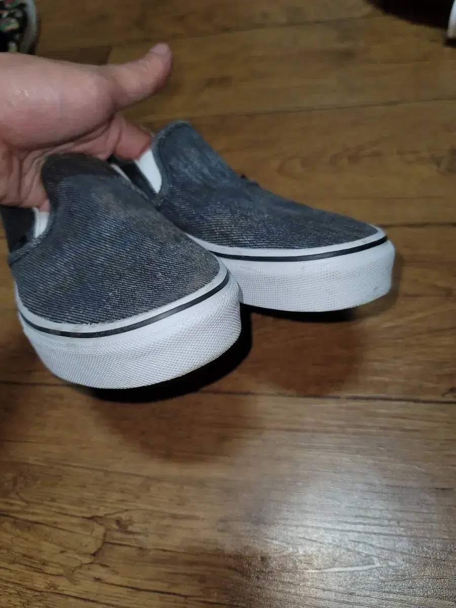 thumbnail-4